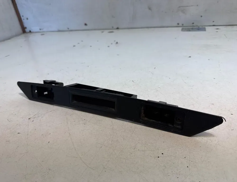 AUDI Q7 4M (2015-2024) Nummura zīmes apgaismojums 8P4827574 34168103