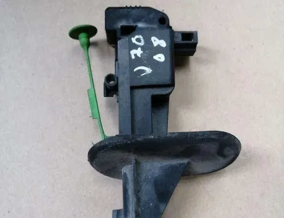 VOLVO S70 1 generation (1997-2000) Fuel Tank Cover Lock 86113136 34172345