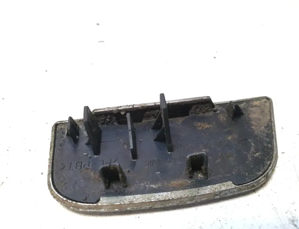 SKODA Superb 1 generation (2001-2008) Kreisās puses lukturu mazgātāja vāciņš 3U0955109B 33507758