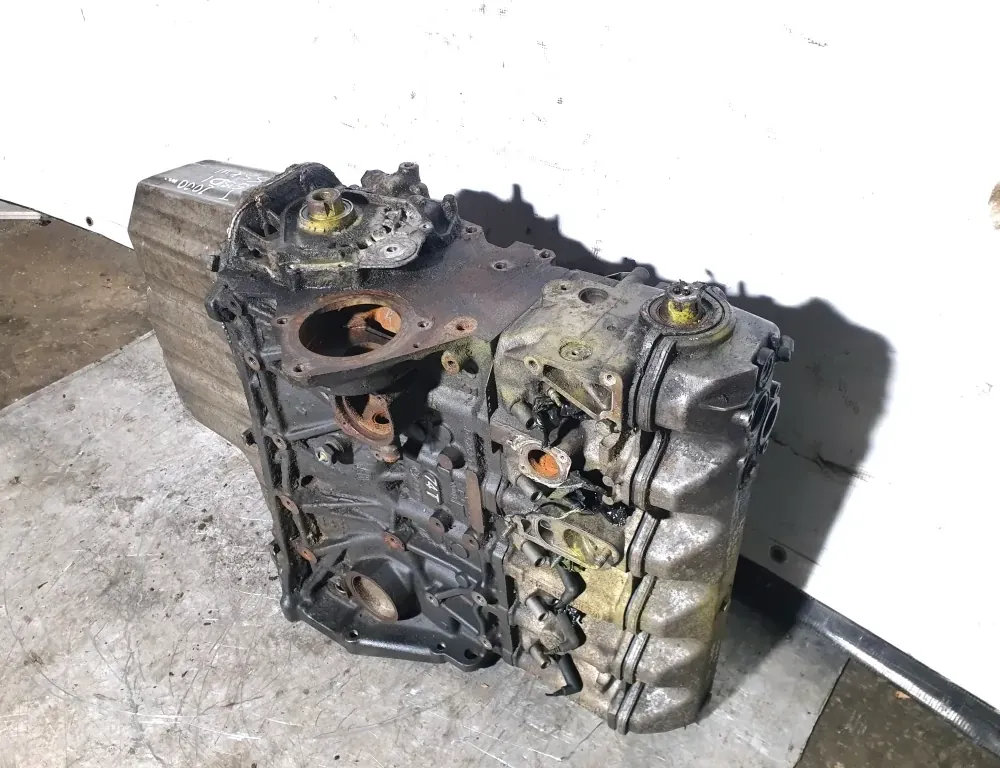 VOLKSWAGEN LT 2 generation (1996-2006)  Голый двигатель 34143828