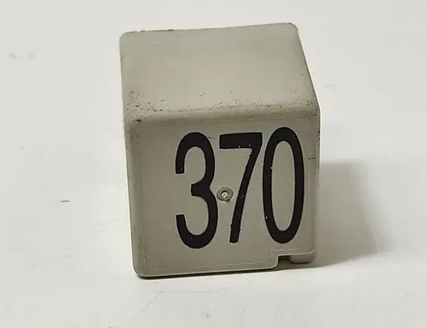 AUDI A6 C8/4K (2018-2024) Relejs 8D0951253 31350202