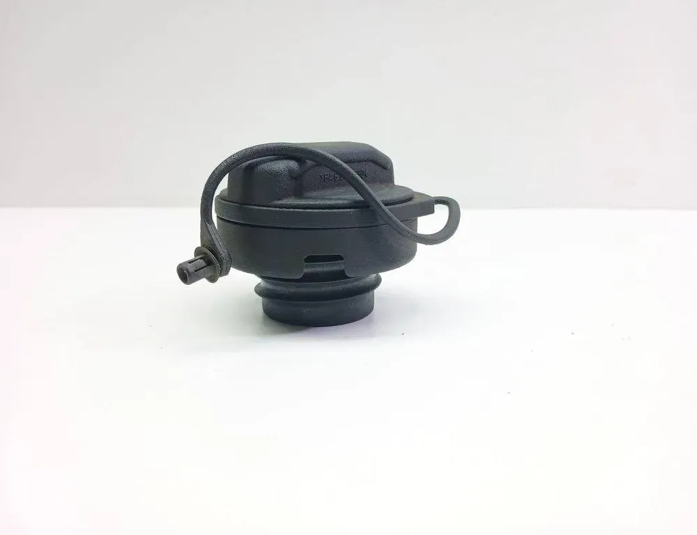 VOLKSWAGEN Bora 1 generation (1998-2005) Degvielas tvertnes vāciņš 1J0201553C 31399507