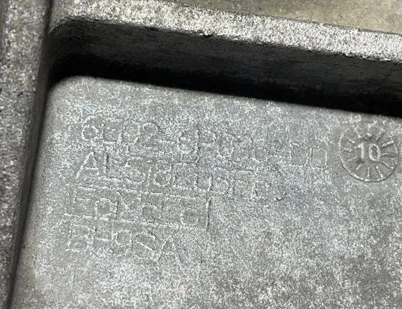 VOLVO V70 3 generation (2007-2020) Engine Bracket Right Side 6G926P096DD 33308110