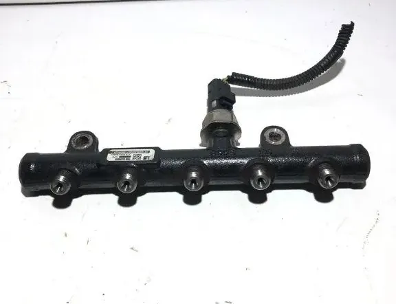 VOLVO C30 1 generation (2006-2013) Degvielas reika 9681649580 33309272