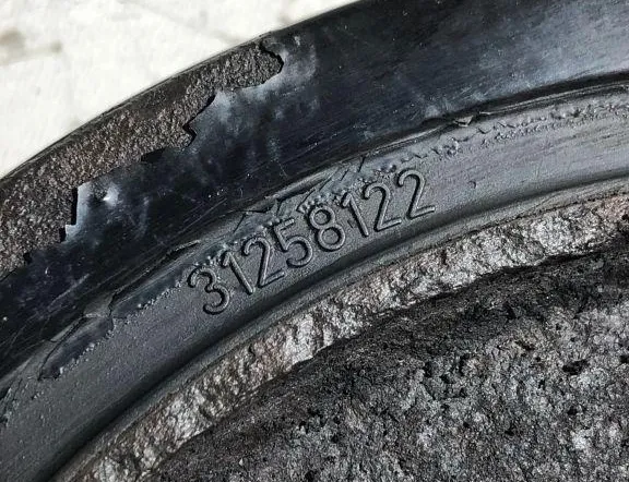 VOLVO XC60 1 generation (2008-2017) Kloķvārpstas skriemelis 31258122 33311166