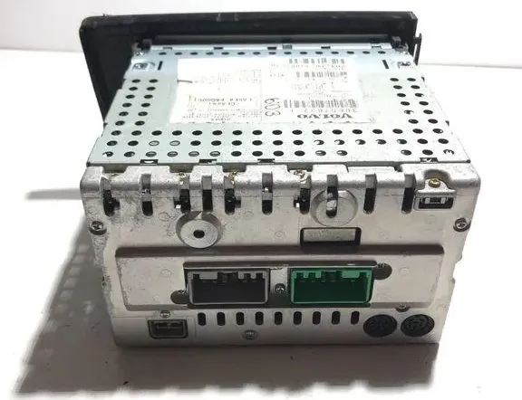 VOLVO XC70 2 generation (2000-2007) Music Player With GPS 306576371 33314527