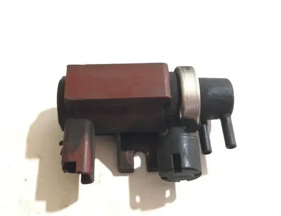 VOLVO V50 1 generation (2003-2012) Solenoid Valve 04T093,72832804 33317666
