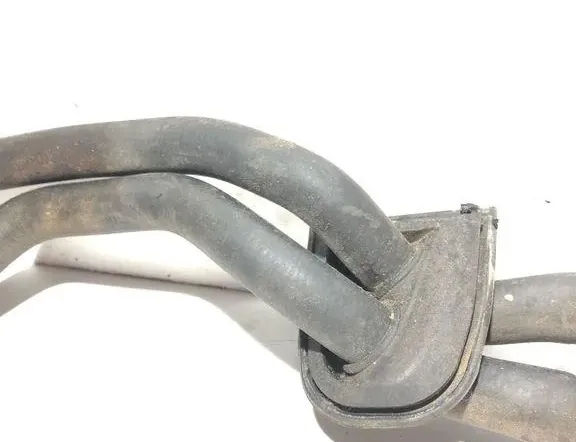 VOLVO V70 2 generation (2000-2008) Coolant Hose Pipe 33317888