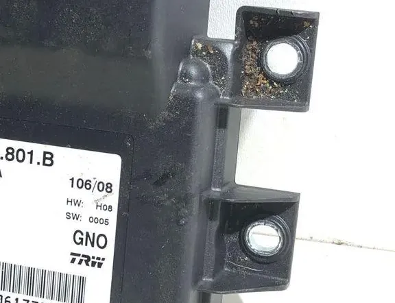 VOLKSWAGEN Tiguan 1 generation (2007-2017) Handbrake Control Unit 33318313