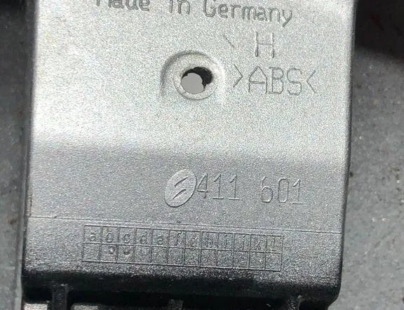 MERCEDES-BENZ GL-Class X164 (2006-2012) Priekšējo labo durvju spoguļa rāmis 33319990