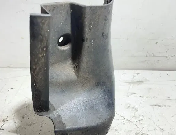 VOLVO XC60 Left Side Plastic Sideskirt Cover 33322633