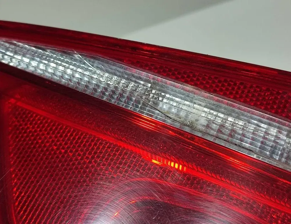 VOLKSWAGEN Passat B6 (2005-2010) Left Side Tailgate Taillight 3AE945093K 33398925