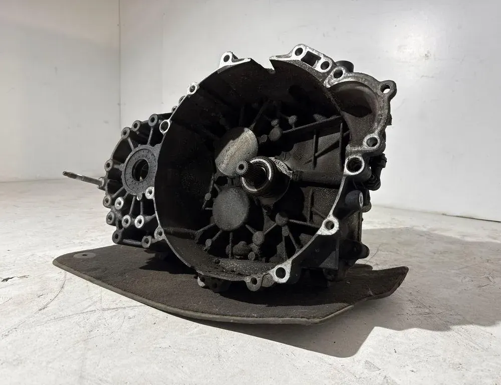 VOLVO XC60 1 generation (2008-2017) Gearbox 33399662