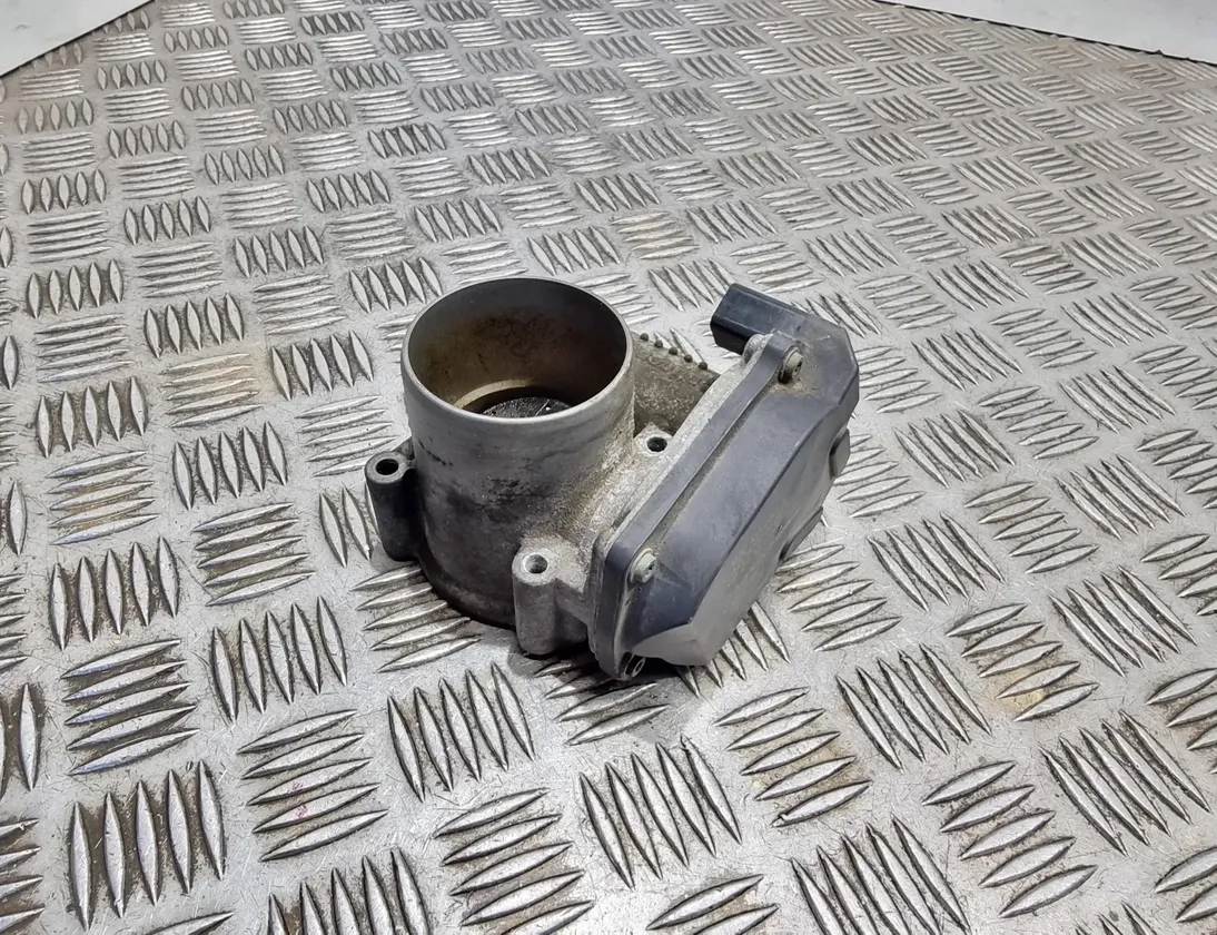 VOLKSWAGEN Passat B7 (2010-2015) Throttle Body 03C133062S 29558463