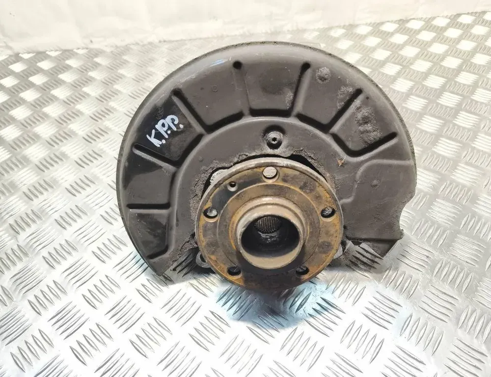 VOLKSWAGEN Passat B7 (2010-2015) Front Left Wheel Hub 230503 34066963