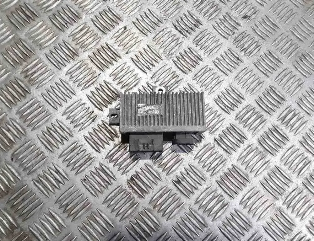 RENAULT Megane 1 generation (1995-2003) Aizdedzes sveces 7700111525 32572230