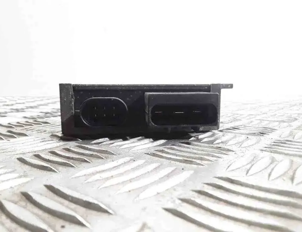 RENAULT Megane 1 generation (1995-2003) Aizdedzes sveces 7700111525 32572230