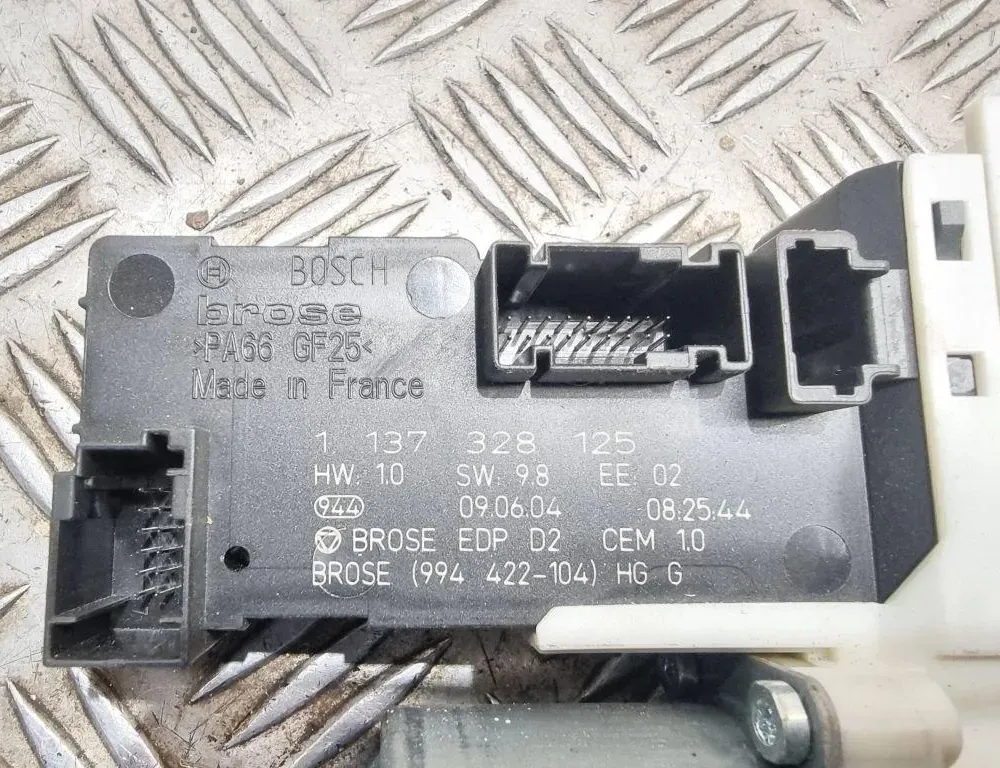 PEUGEOT 407 1 generation (2004-2010) Маторчик стеклоподъемника передней левой двери 1137328125 33245163