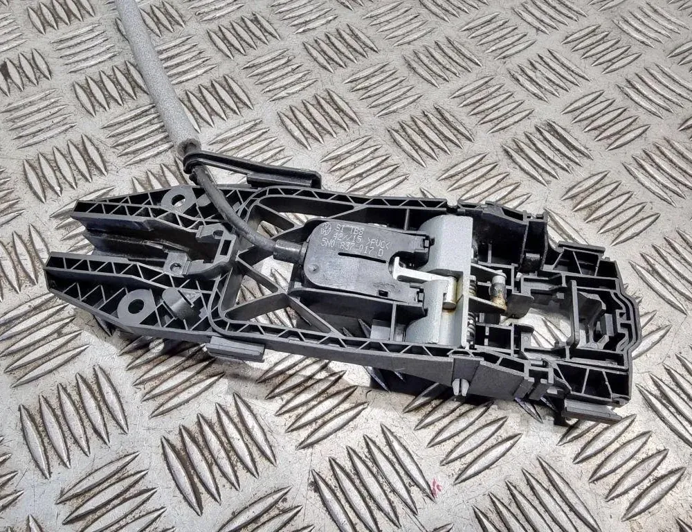 AUDI A3 8V (2012-2020) Кронштейн ручки задней левой двери 5n0839885,1k8837885 33347742