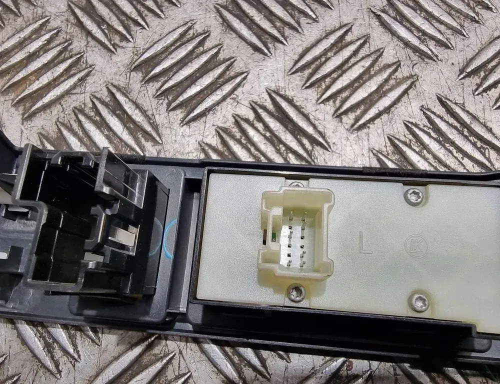 MAZDA 6 GH (2007-2013) Переключатель регулировки высоты фар 33377074