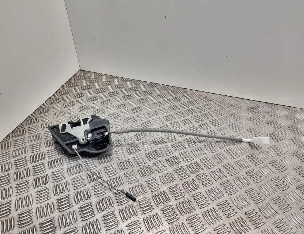 BMW 5 Series E60/E61 (2003-2010) Замок двери передний правый A053702 33377823