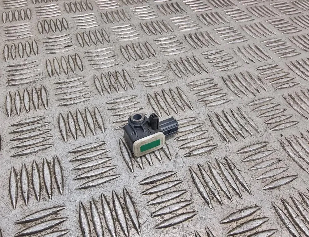 FORD Focus 3 generation (2011-2020) Задний правый датчик удара 8V4T14B006AA 33385831