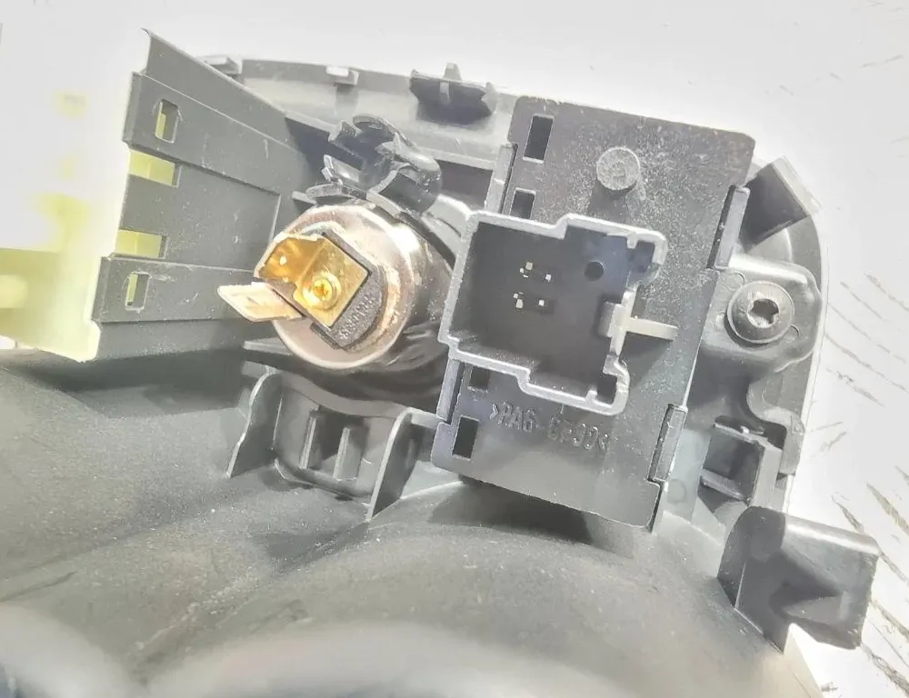 FORD Focus 3 generation (2011-2020) Seat heating switch BM51A047A03B 33385844