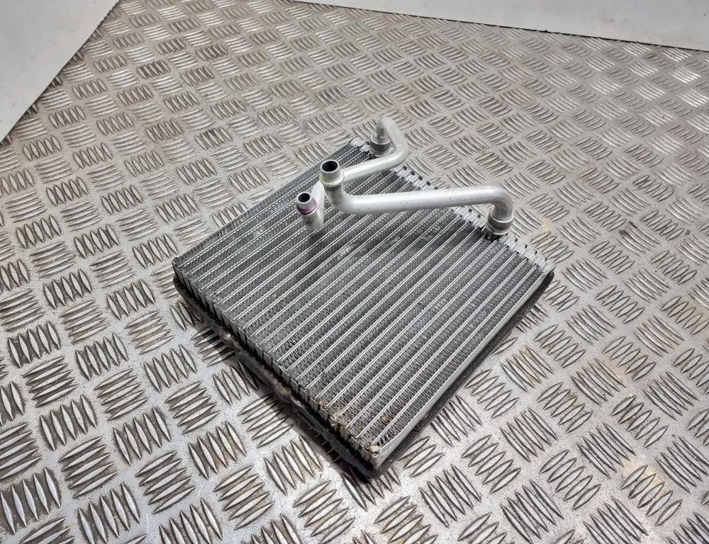 SEAT Altea 1 generation (2004-2013) Радиатор отопителя салона 33478169