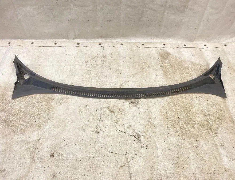 SEAT Altea 1 generation (2004-2013) Front Wiper Cowl Trim 5p0853185c 33479653