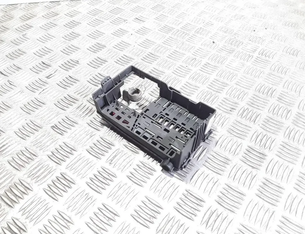 OPEL Insignia A (2008-2016) Распределительная коробка 13358922,525230582 33493239