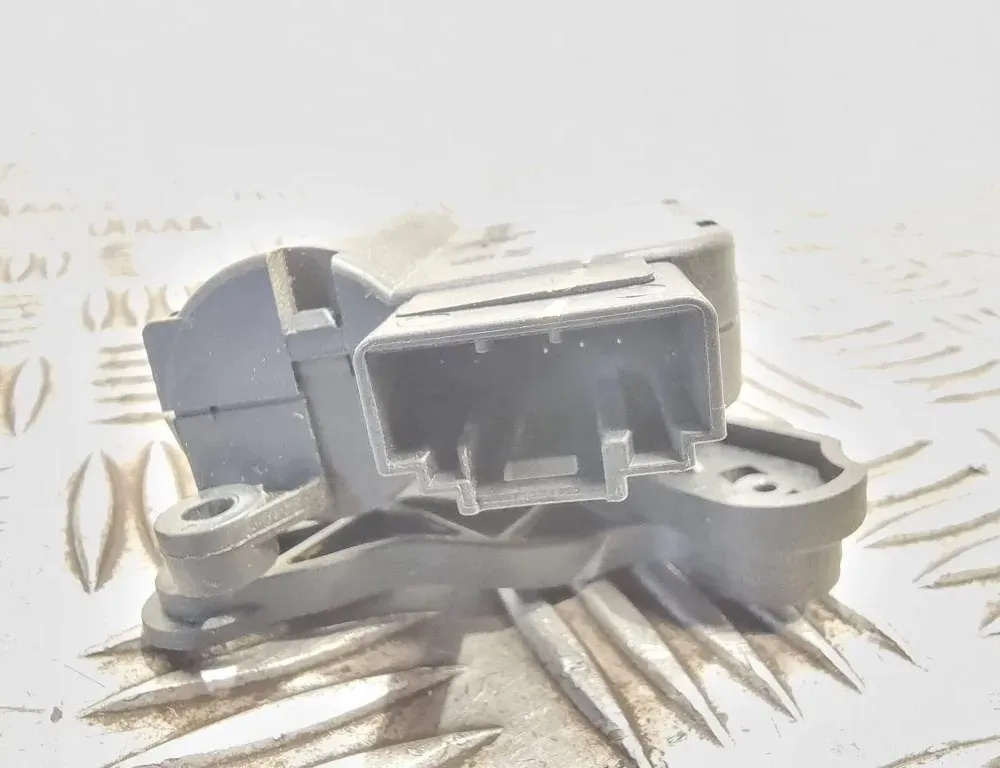 VOLKSWAGEN Golf 5 generation (2003-2009) Interior Heater Flap Motor Actuator 0132801341,1K0907511H 33503039