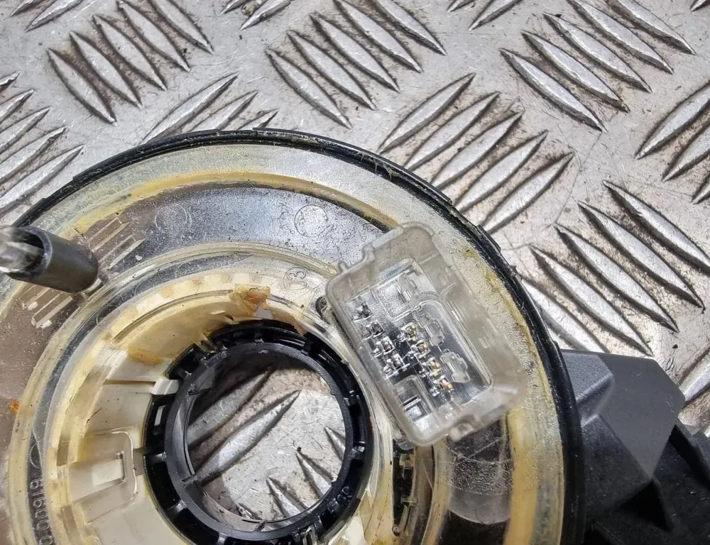 VOLKSWAGEN Golf 5 generation (2003-2009) Steering Wheel Slip Ring Squib 1K0959653C 33503052