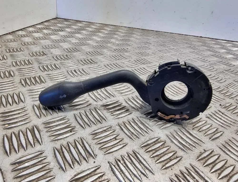 SEAT Cordoba 2 generation (1999-2009) поворота переключение  Q891007 33519477