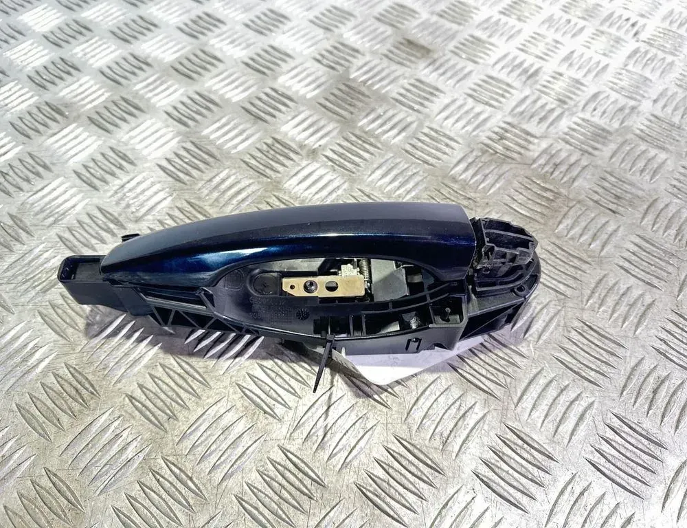 OPEL Crossland X 1 generation (2017-2023) Наружная ручка боковых левых дверей GE0016532 33529851