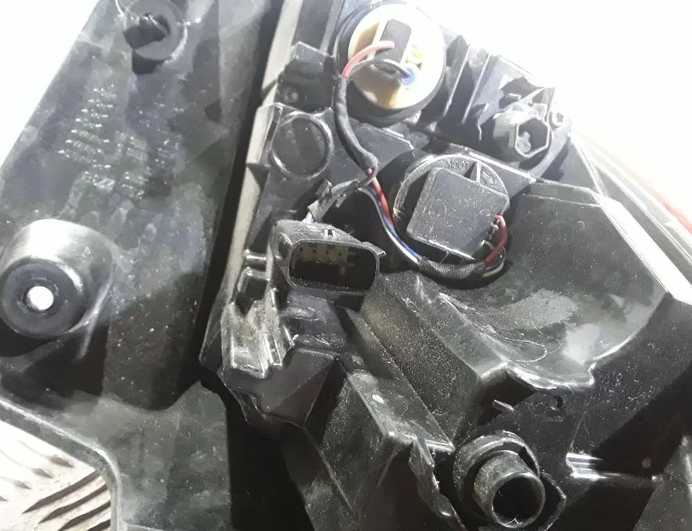 OPEL Crossland X 1 generation (2017-2023) Rear Right Taillight Lamp 208006 33530169