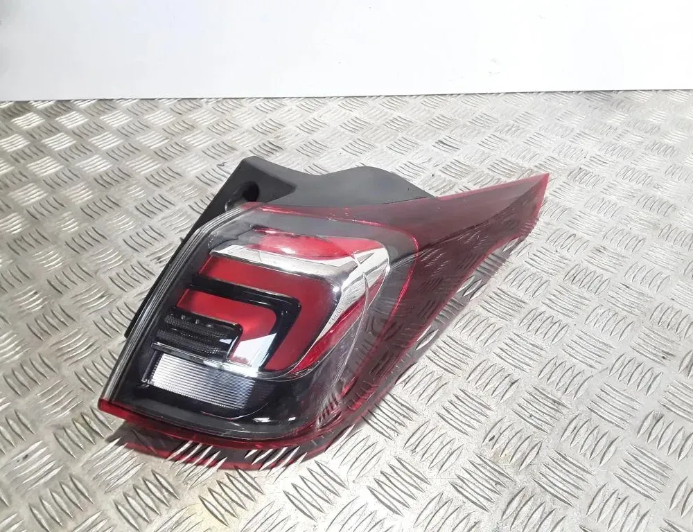 OPEL Crossland X 1 generation (2017-2023) Rear Right Taillight Lamp 208006 33530169