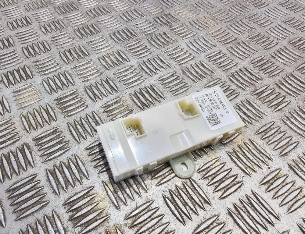 MERCEDES-BENZ M-Class W166 (2011-2015) Aizmugurējā vāka / bagāžnieka vadības bloks A1669003513,A1669019604 33535335