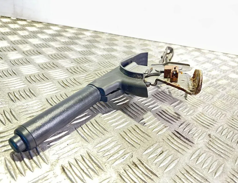 TOYOTA Yaris 2 generation (2005-2012)  Parking brake mechanism 33537869