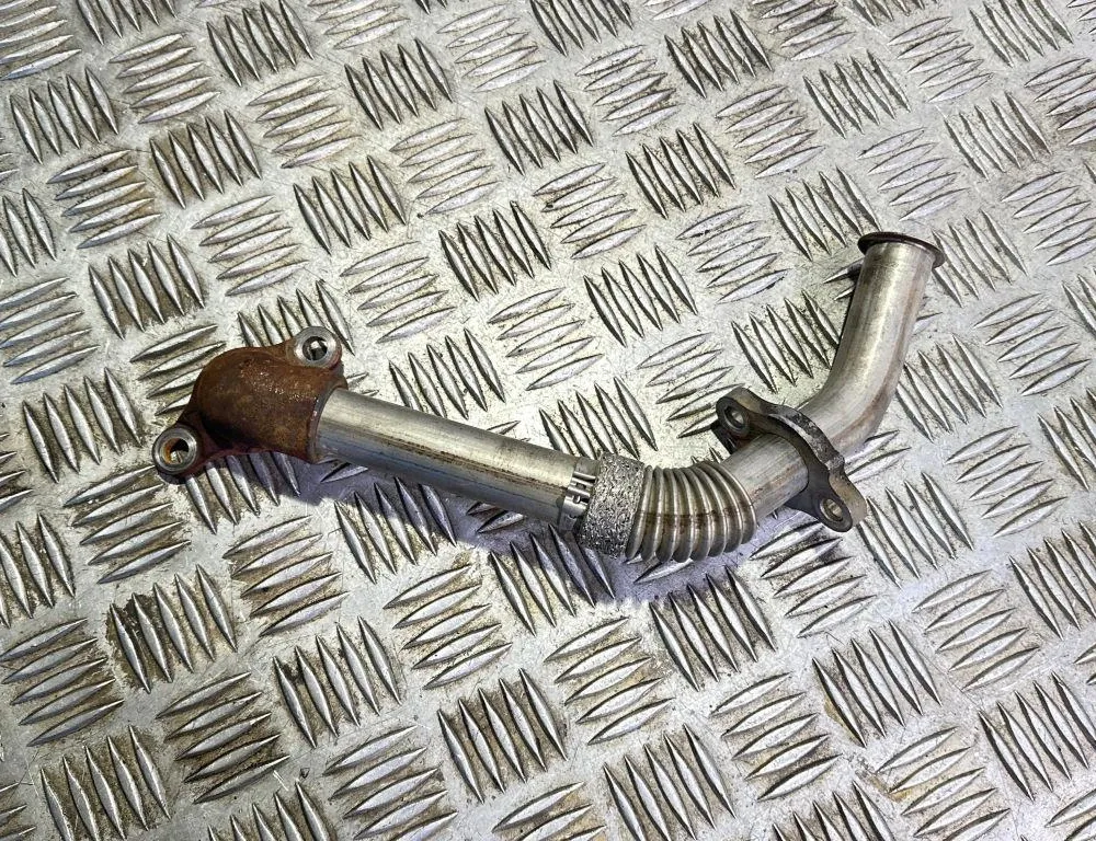 TOYOTA Avensis 2 generation (2002-2009) Трубка рециркуляции отработавших газов 33548564