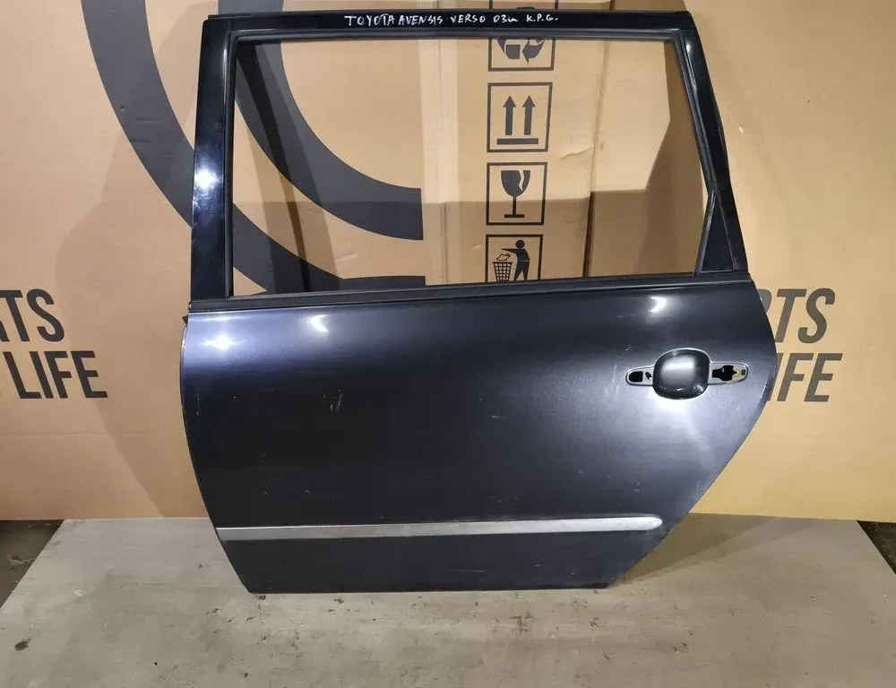 TOYOTA Avensis Verso 1 generation (2001-2003) Aizmugurējās kreisās durvis 33550012