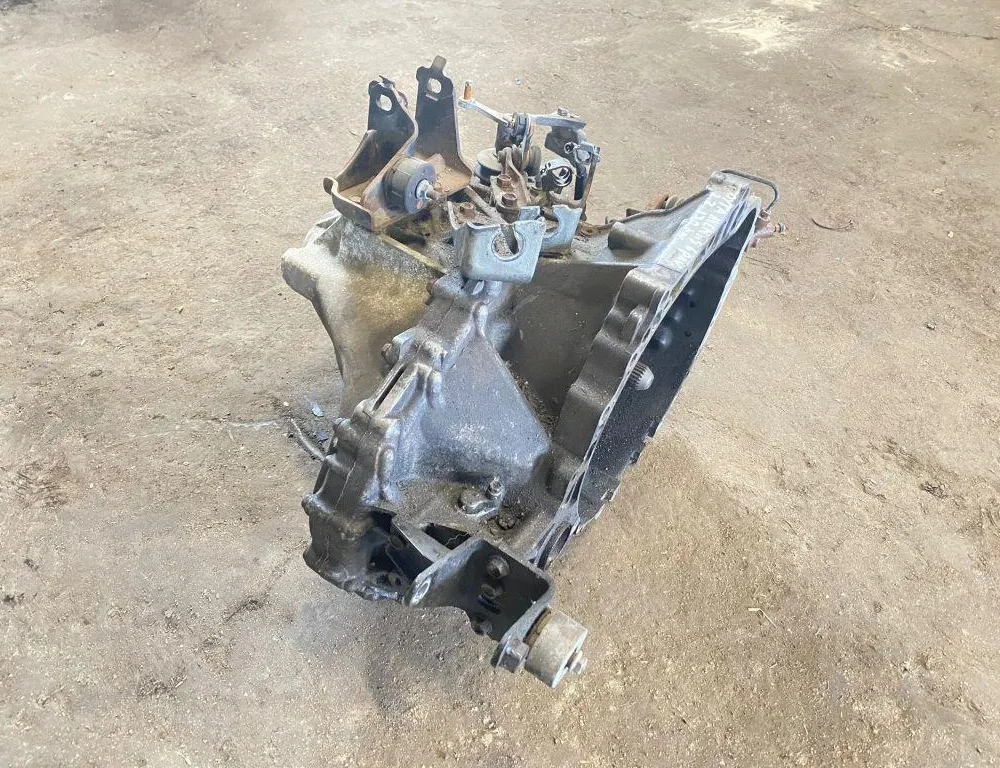 TOYOTA Avensis 2 generation (2002-2009) Коробка передач 33550329