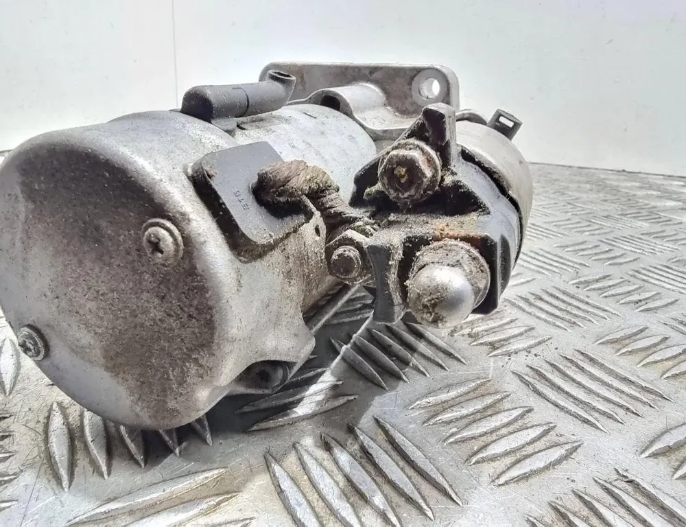 BMW X1 F48/F49 (2015-2023) Стартер 8570845,04T13 33555778