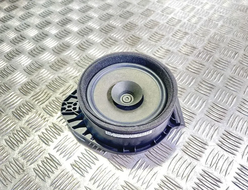 OPEL Astra K (2015-2021) Aizmugurējo labo durvju skaļrunis 39117928 33556945