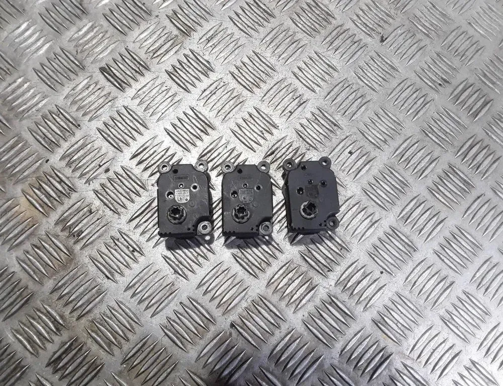 FORD Mondeo 4 generation (2007-2015) Salona sildītāja vadības vārsti 3M5H19E616AB 33558604