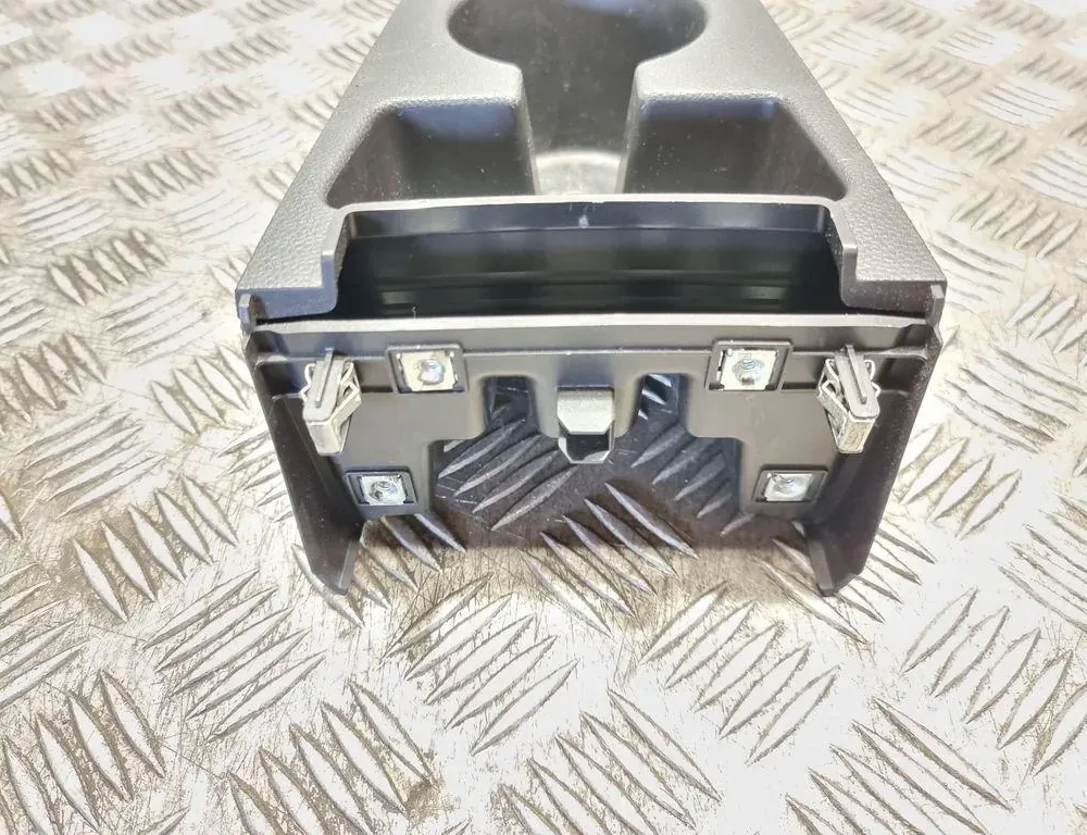 FORD Fiesta 7 generation (2017-2024) Подстаканник 54045a06 33562401