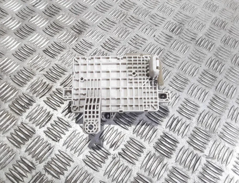 MAZDA 6 GG (2002-2007) Drošinātāju kārba 33578556