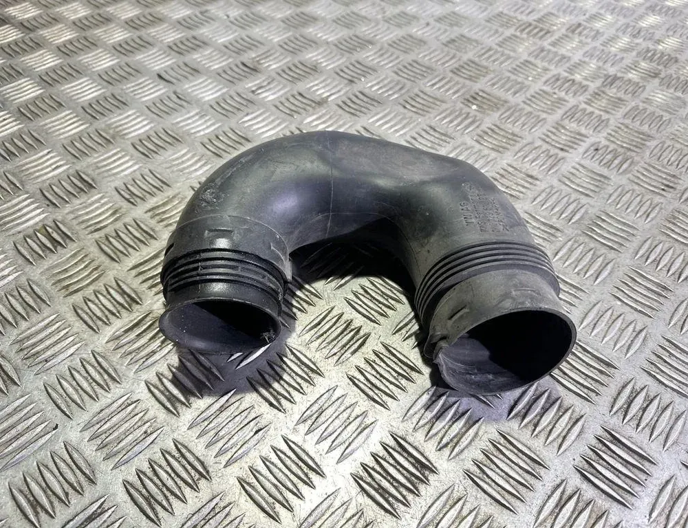 VOLKSWAGEN Passat B7 (2010-2015) Воздухозаборная труба 1K0129618BQ,1K0129618BG 33580676