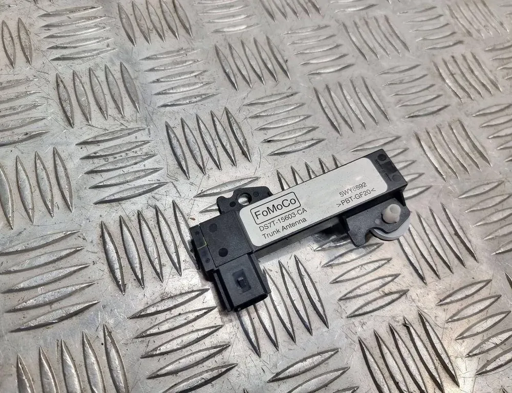 FORD Kuga 2 generation (2013-2020) Антенный модуль DS7T15603Ca 33595215