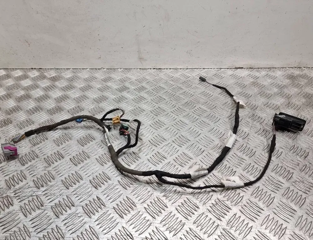 VOLKSWAGEN Golf Plus 1 generation (2004-2009) Переключатель открытия топливного бака 5M0959551A 34159287