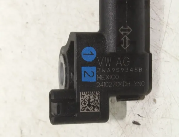 VOLKSWAGEN ID.4 1 generation (2020-2023) Priekšējais kreisais trieciena sensors 3WA959345B 33480660